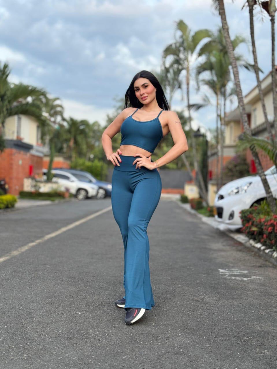 Conjunto acampanado Elevate "Lily" Talla única