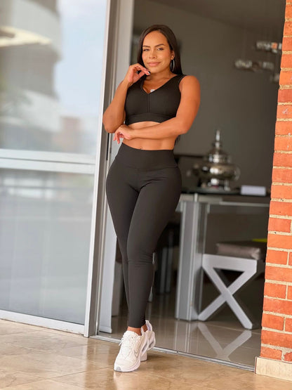 SET- “Solid Black” Rib Push up High Waist)