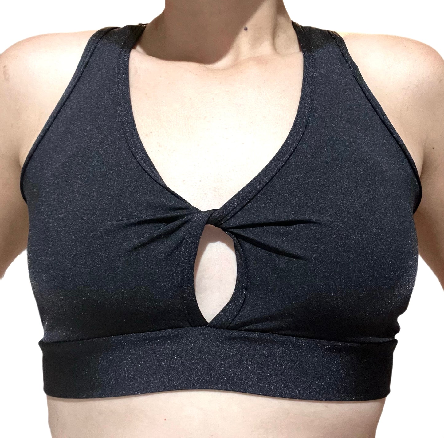 “Belice” front knot-cut Sport bra (Solid colors)